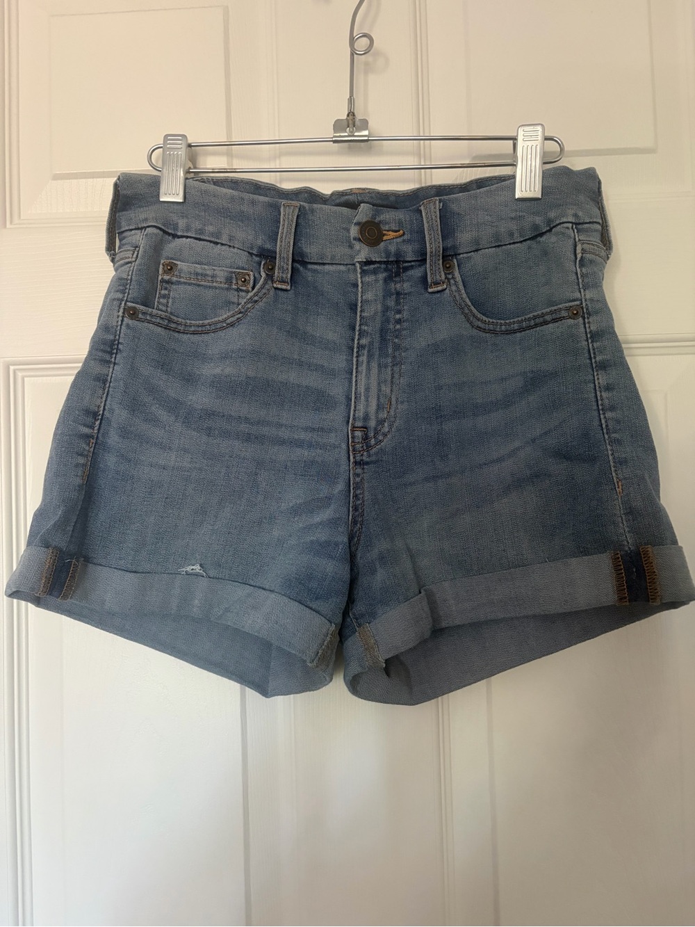Aeropostale High Rise Curvy Midi-3” Jean Shorts